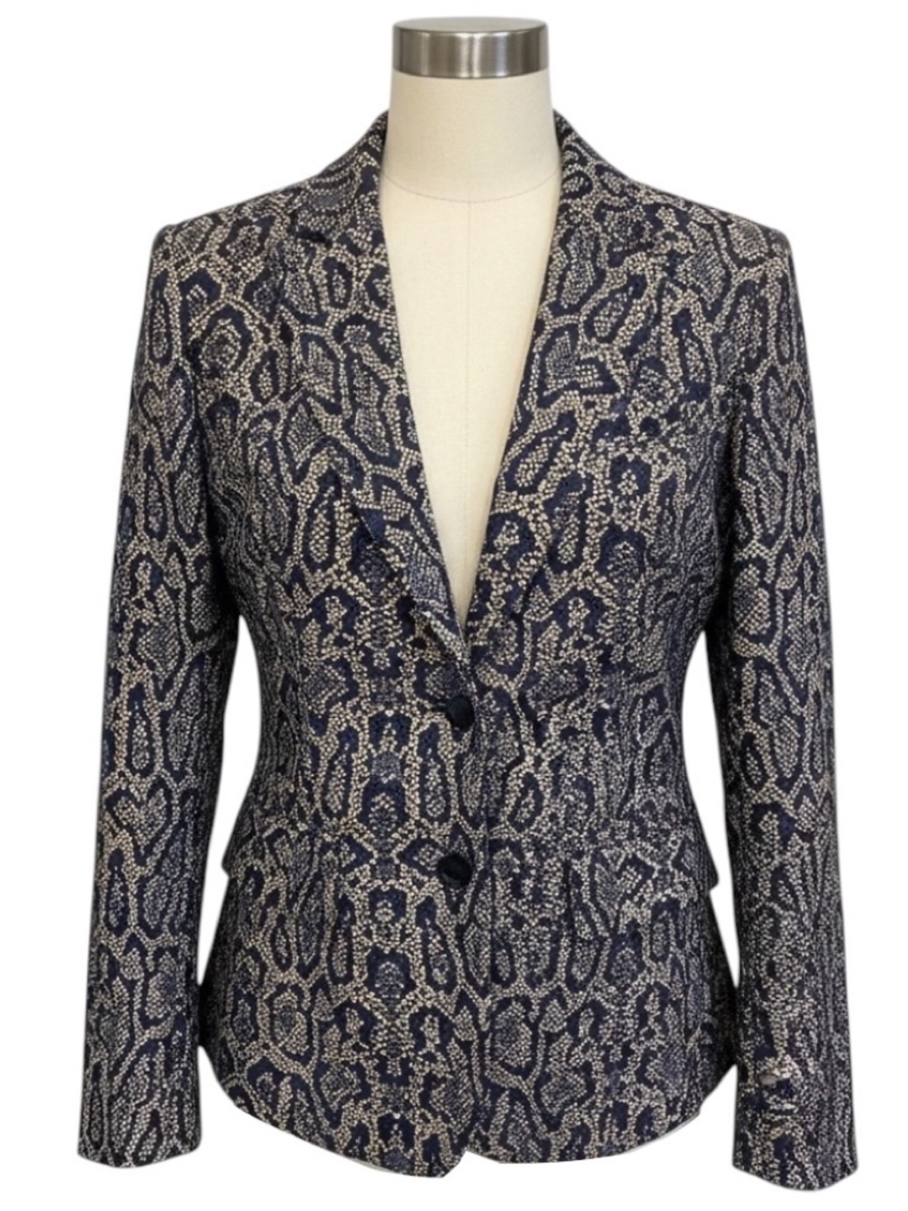 IKRAM NAVY BLUE / IVORY IKAT JACQUARD TWO BUTTON BLAZER JACKET